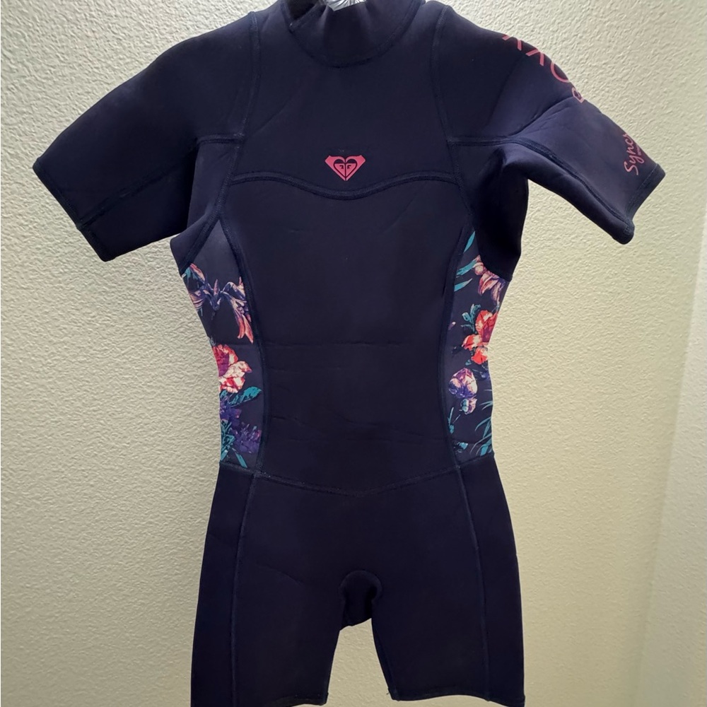 Water Sports Girls Wetsuit Roxy Shorty Size 14g. 2mm. Like NEW